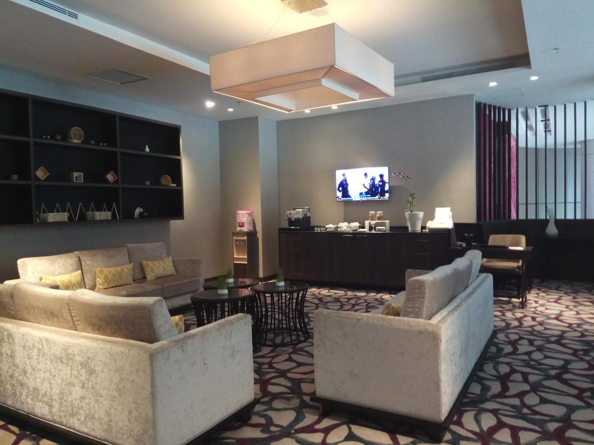 Mercure Karawang Exteriér fotografie